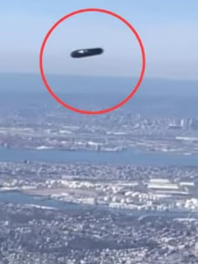 Top 7 Most Credible UFO Sightings of All Time